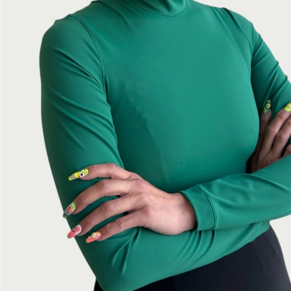 Technical mock neck - Picture 2 of 4